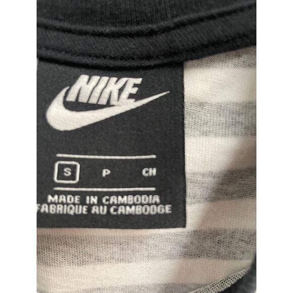 Nike Black White Striped Tee Size Small Gold Logo Athleisure Casual - Picture 3 of 3